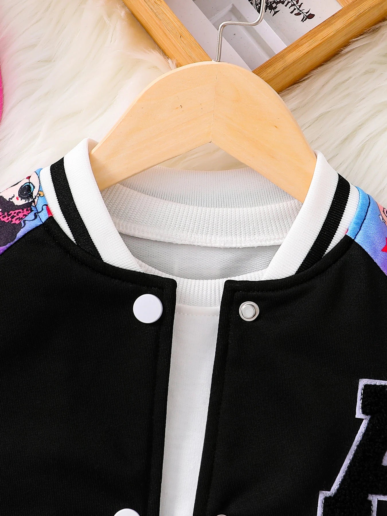 Spring and autumn fashion children's wear girls breasted round neck A-line cartoon printed sleeves sportswear