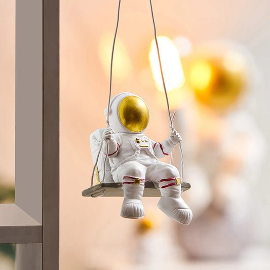 Classical Astronaut Statue Wall Decor Hang on the Wall Decor Refrigerator Bedroom Home Living Room Decor Aesthetic Room Decor