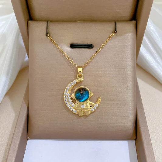 Fashion Astronaut Moon Zircon Pendant Necklace for Women Girls Stainless Steel Chain Party Accessories Jewelry Gifts